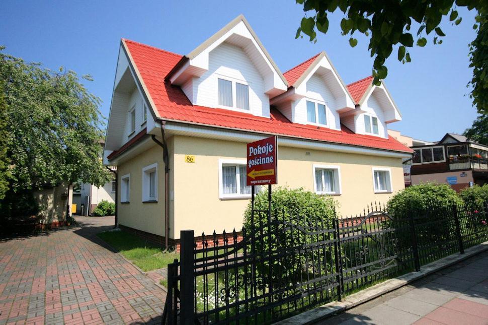 Bronisia Jastarnia Apartment Екстериор снимка